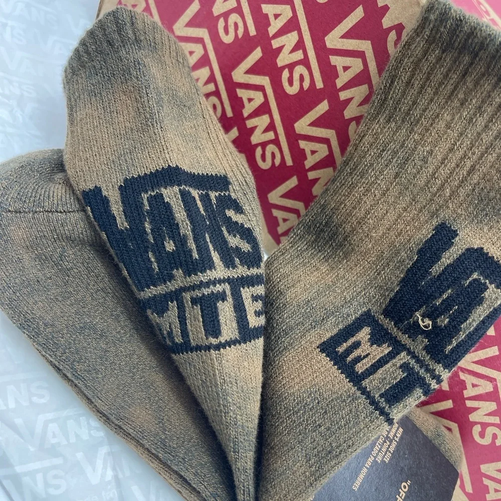 VANS 